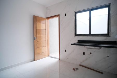 Casa à venda com 79m², 2 quartos e 2 vagasCozinha