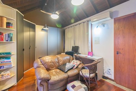 Casa de condomínio à venda com 382m², 3 quartos e 2 vagasSala 2