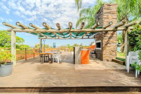 Casa de condomínio à venda com 382m², 3 quartos e 2 vagas Casa de condomínio à venda com 382m², 3 quartos e 2 vagasÁrea comum - Churrasqueira