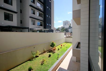 Apartamento à venda com 135m², 4 quartos e 3 vagasVista