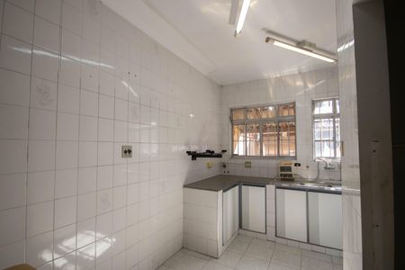 Casa à venda com 178m², 4 quartos e 2 vagas Casa à venda com 178m², 4 quartos e 2 vagasCozinha