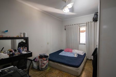 Casa à venda com 178m², 4 quartos e 2 vagas Casa à venda com 178m², 4 quartos e 2 vagasQuarto 1