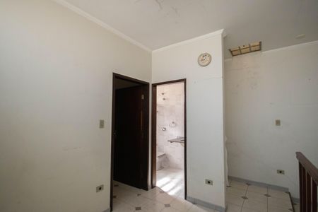 Casa à venda com 178m², 4 quartos e 2 vagas Casa à venda com 178m², 4 quartos e 2 vagasHall