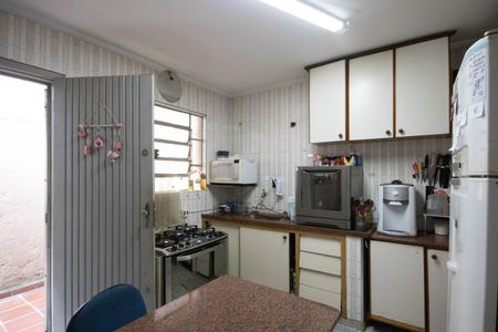 Casa à venda com 178m², 4 quartos e 2 vagas Casa à venda com 178m², 4 quartos e 2 vagasCozinha