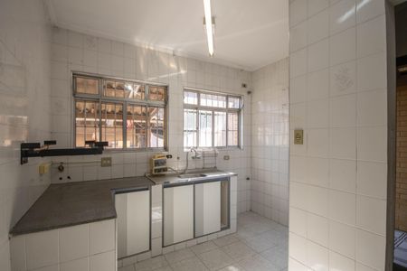 Casa à venda com 178m², 4 quartos e 2 vagas Casa à venda com 178m², 4 quartos e 2 vagasCozinha