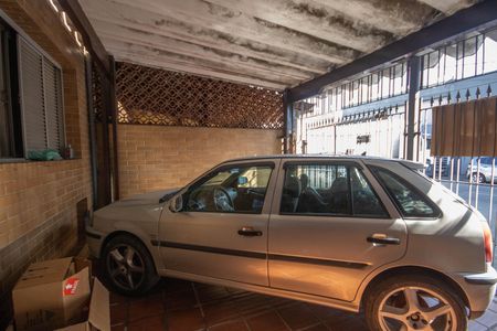 Casa à venda com 178m², 4 quartos e 2 vagas Casa à venda com 178m², 4 quartos e 2 vagasGaragem