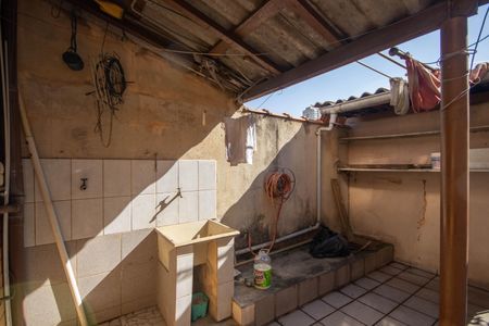 Casa à venda com 178m², 4 quartos e 2 vagas Casa à venda com 178m², 4 quartos e 2 vagasÁrea de Serviço 2