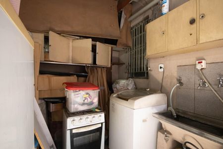 Casa à venda com 178m², 4 quartos e 2 vagas Casa à venda com 178m², 4 quartos e 2 vagasÁrea de Serviço 1