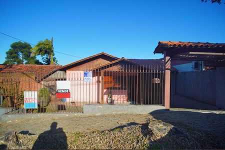 Casa à venda com 102m², 3 quartos e 3 vagasFachada