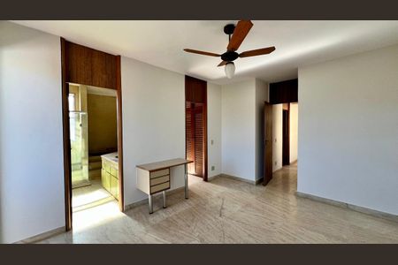 Apartamento à venda com 380m², 5 quartos e 3 vagasQuarto 2