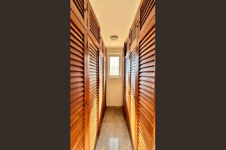 Apartamento à venda com 380m², 5 quartos e 3 vagasCloset do Quarto 4