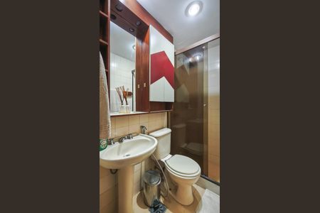 Apartamento à venda com 75m², 2 quartos e 1 vagaBanheiro Corredor