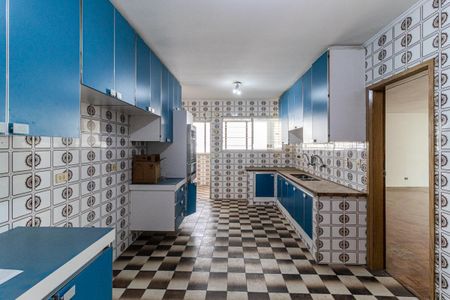 Apartamento à venda com 180m², 4 quartos e 2 vagasCozinha