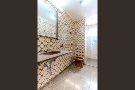 Apartamento à venda com 180m², 4 quartos e 2 vagasBanheiro 1