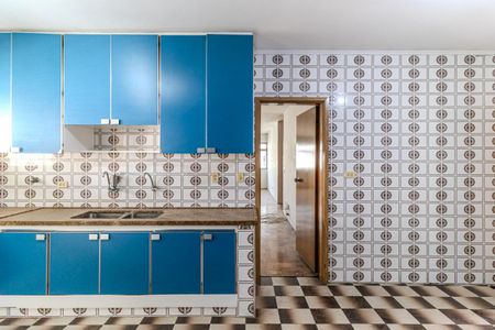 Apartamento à venda com 180m², 4 quartos e 2 vagasCozinha