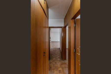 Apartamento à venda com 180m², 4 quartos e 2 vagasCorredor