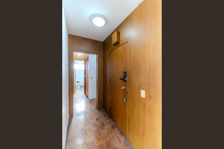 Apartamento à venda com 180m², 4 quartos e 2 vagasCorredor de Entrada