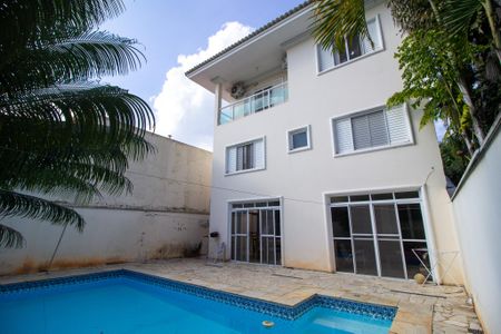 Casa de condomínio para alugar com 340m², 4 quartos e 3 vagas Casa de condomínio para alugar com 340m², 4 quartos e 3 vagasPiscina