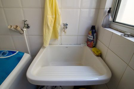 Casa de condomínio para alugar com 340m², 4 quartos e 3 vagas Casa de condomínio para alugar com 340m², 4 quartos e 3 vagasÁrea de Serviço