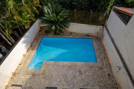 Casa de condomínio para alugar com 340m², 4 quartos e 3 vagas Casa de condomínio para alugar com 340m², 4 quartos e 3 vagasPiscina
