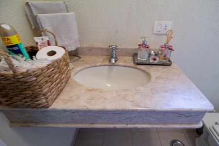Casa de condomínio para alugar com 340m², 4 quartos e 3 vagas Casa de condomínio para alugar com 340m², 4 quartos e 3 vagasLavabo