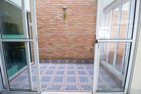 Casa de condomínio para alugar com 340m², 4 quartos e 3 vagas Casa de condomínio para alugar com 340m², 4 quartos e 3 vagasArea de Luz