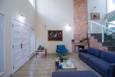 Casa de condomínio para alugar com 340m², 4 quartos e 3 vagas Casa de condomínio para alugar com 340m², 4 quartos e 3 vagasSala