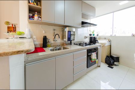 Apartamento à venda com 68m², 2 quartos e 1 vaga Apartamento à venda com 68m², 2 quartos e 1 vagaCozinha