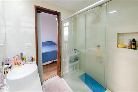 Apartamento à venda com 68m², 2 quartos e 1 vaga Apartamento à venda com 68m², 2 quartos e 1 vagaBanheiro suíte