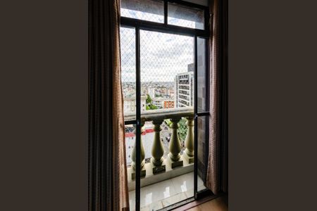 Apartamento à venda com 68m², 2 quartos e 1 vaga Apartamento à venda com 68m², 2 quartos e 1 vagaVaranda