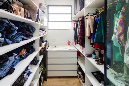 Apartamento à venda com 68m², 2 quartos e 1 vaga Apartamento à venda com 68m², 2 quartos e 1 vagaCloset suíte