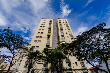 Apartamento à venda com 68m², 2 quartos e 1 vaga Apartamento à venda com 68m², 2 quartos e 1 vagaFachada