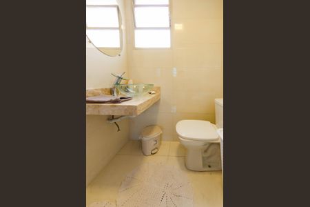 Apartamento à venda com 68m², 2 quartos e 1 vaga Apartamento à venda com 68m², 2 quartos e 1 vagaBanheiro social