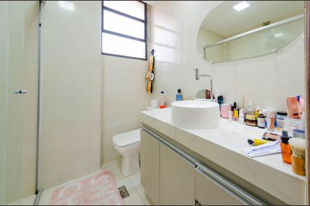 Apartamento à venda com 68m², 2 quartos e 1 vaga Apartamento à venda com 68m², 2 quartos e 1 vagaBanheiro suíte