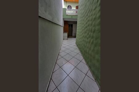 Casa à venda com 228m², 4 quartos e 2 vagas