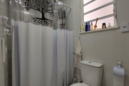 Casa de condomínio à venda com 113m², 3 quartos e 2 vagas Casa de condomínio à venda com 113m², 3 quartos e 2 vagasBanheiro da Suíte