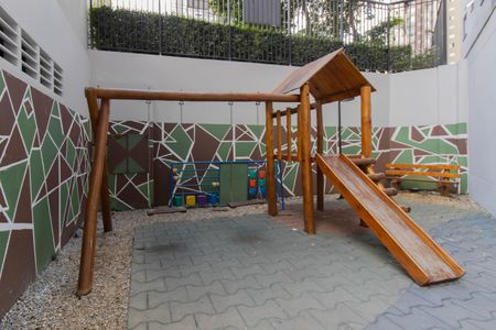 Apartamento à venda com 55m², 2 quartos e 1 vaga Apartamento à venda com 55m², 2 quartos e 1 vagaArea Comum - Playground