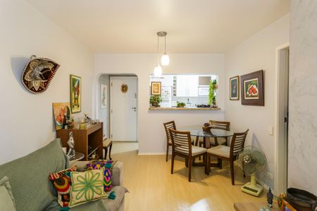 Apartamento à venda com 75m², 2 quartos e 1 vagaSala