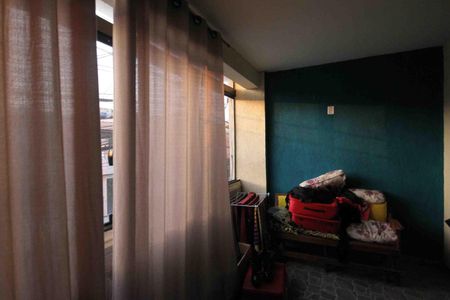 Casa à venda com 295m², 4 quartos e 3 vagas Casa à venda com 295m², 4 quartos e 3 vagasVaranda do Quarto 04