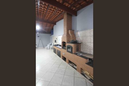 Casa à venda com 295m², 4 quartos e 3 vagas Casa à venda com 295m², 4 quartos e 3 vagasTerraço