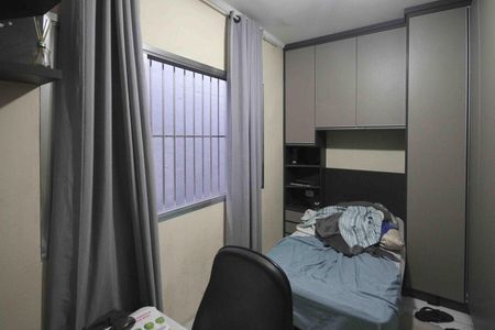 Casa à venda com 295m², 4 quartos e 3 vagas Casa à venda com 295m², 4 quartos e 3 vagasQuarto 02