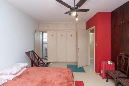 Casa à venda com 201m², 5 quartos e 2 vagasSuíte