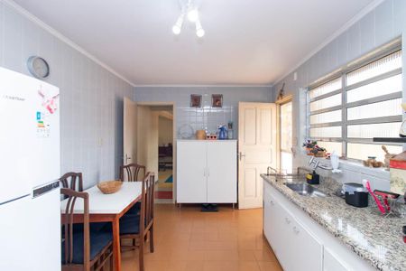 Casa à venda com 201m², 5 quartos e 2 vagasCozinha