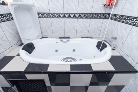 Casa à venda com 201m², 5 quartos e 2 vagasBanheiro da Suíte