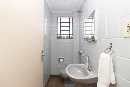 Casa à venda com 201m², 5 quartos e 2 vagasLavabo