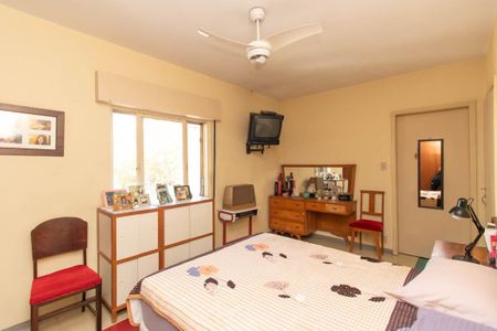 Casa à venda com 201m², 5 quartos e 2 vagasQuarto 1