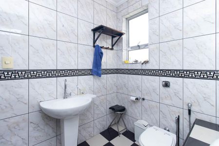 Casa à venda com 201m², 5 quartos e 2 vagasBanheiro da Suíte