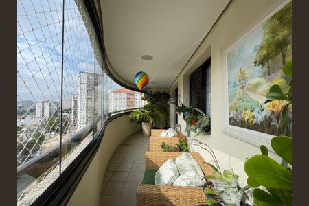 Apartamento à venda com 142m², 3 quartos e 7 vagas Apartamento à venda com 142m², 3 quartos e 7 vagasSacada