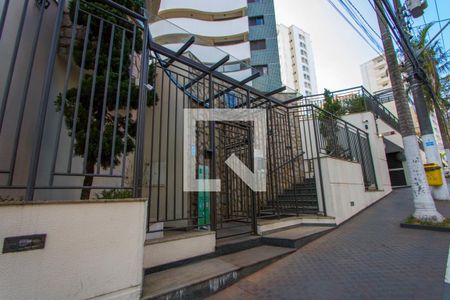 Apartamento à venda com 142m², 3 quartos e 7 vagas Apartamento à venda com 142m², 3 quartos e 7 vagasFachada