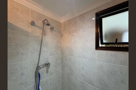 Apartamento à venda com 142m², 3 quartos e 7 vagas Apartamento à venda com 142m², 3 quartos e 7 vagasBanheiro suíte 1